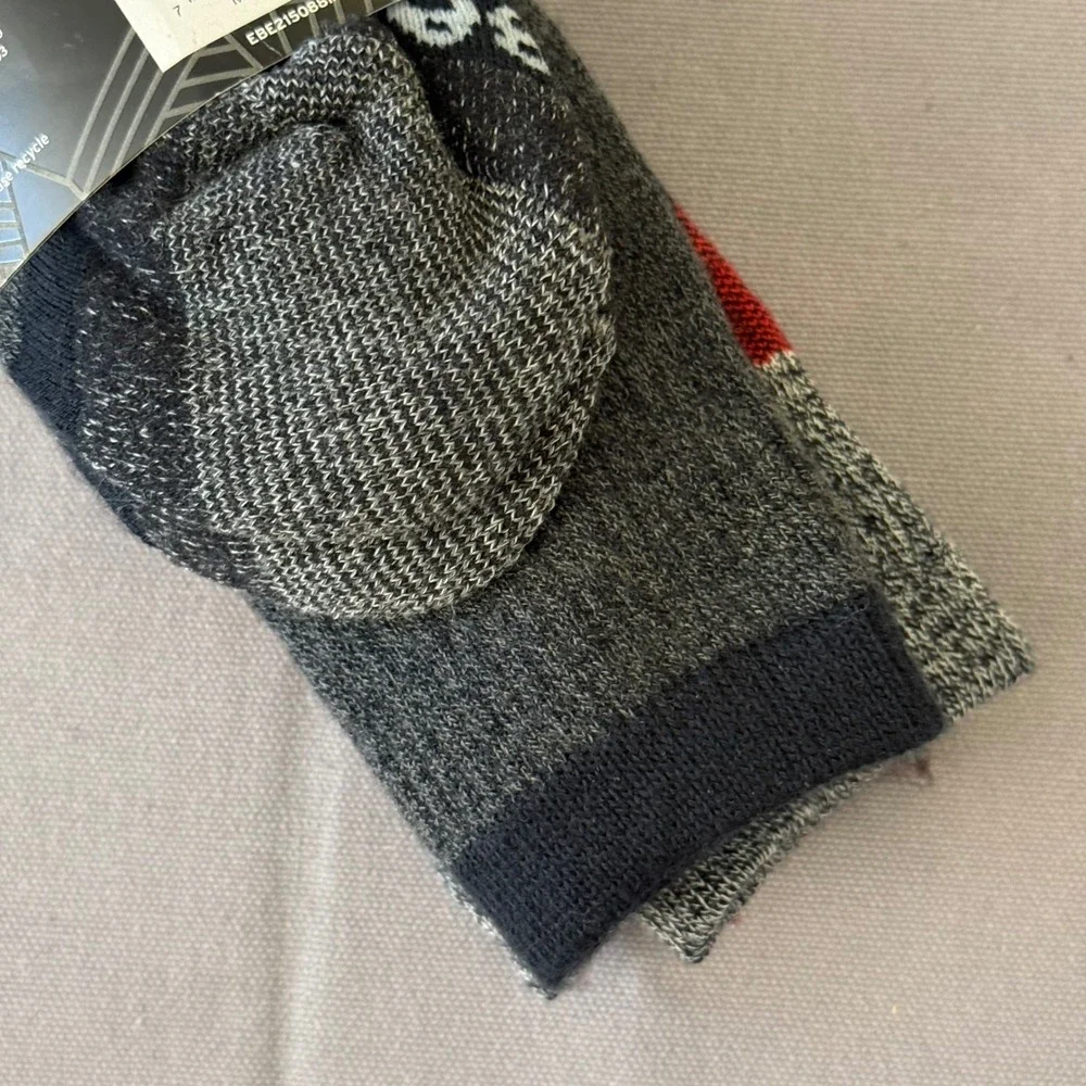 Eddie Bauer Womens Thermal Crew Socks 2 Pair Pack Red Buffalo Plaid Gray‎ 5-10